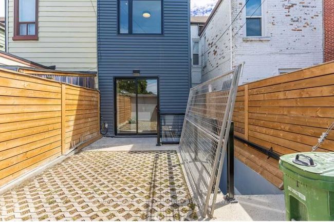 38 Ulster St, House attached with 4 bedrooms, 4 bathrooms and null parking in Toronto ON | Image 7