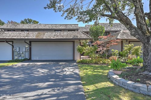 11-11 Wellington St, Bristol, TN, 37620-2945 | Card Image