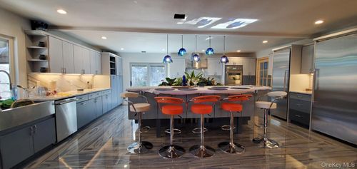 288 S Boulevard, Nyack, NY, 10960-4117 | Card Image