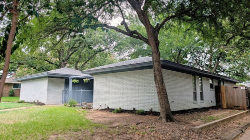 1756 Cynthia Ln, Hurst, TX, 76054-3710 | Card Image