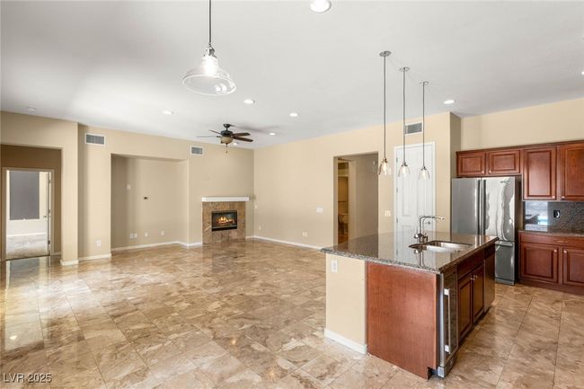 17 Morninglow Pass, House other with 4 bedrooms, 4 bathrooms and null parking in Henderson NV | Image 17