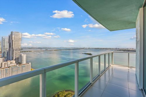 3702-1900 N Bayshore Dr, Miami, FL, 33132-3001 | Card Image