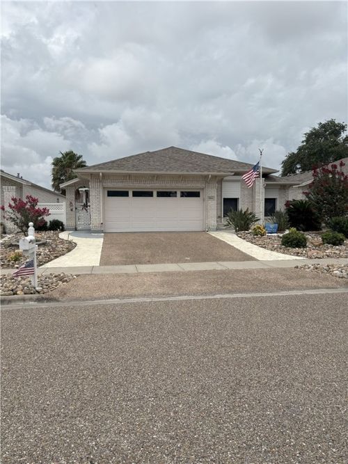 5814 English Ln, Corpus Christi, TX, 78414-3467 | Card Image