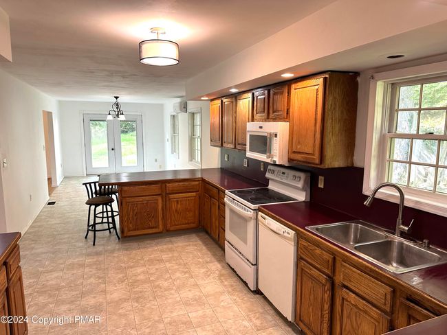 Kitchen | Image 17
