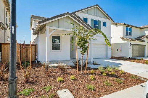 5065 Rain Shadow Way, Roseville, CA, 95747-8595 | Card Image