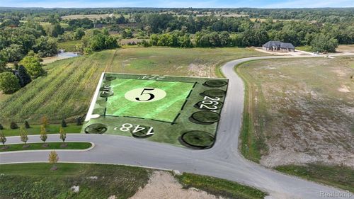 1535 Vista Dr, Oakland, MI, 48363-2755 | Card Image