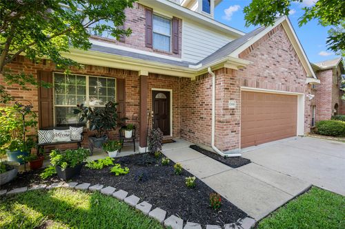 12616 Viewpoint Ln, Burleson, TX, 76028-7070 | Card Image
