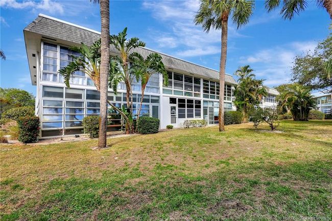 APT-146-8 - 2929 Se Ocean Blvd, Condo with 2 bedrooms, 2 bathrooms and null parking in Stuart FL | Image 32