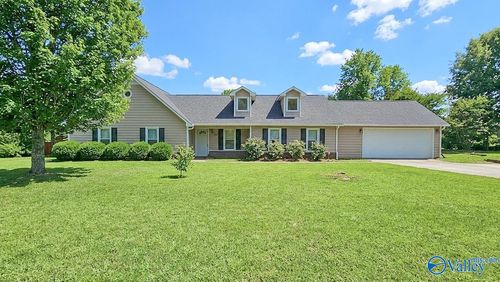 102 Cedarmont Cir, Harvest, AL, 35749-9235 | Card Image