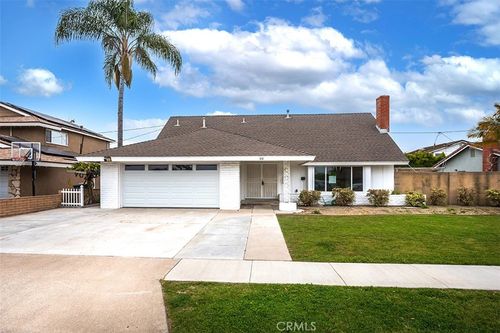 618 S Vicki Ln, Anaheim, CA, 92804 | Card Image