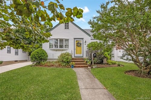 4 Barnstable Rd, East Rockaway, NY, 11518-2404 | Card Image