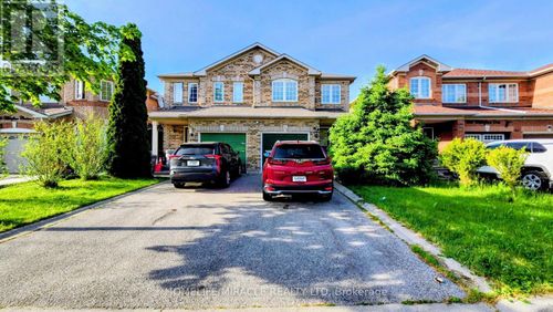 102 Whiteface Cres, Brampton, ON, L6X4W7 | Card Image