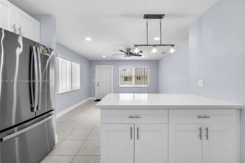 1-367 Phippen Waiters Rd, Dania Beach, FL, 33004-4911 | Card Image