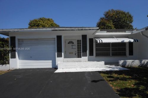 4955 Nw 55th St, Tamarac, FL, 33319-3255 | Card Image