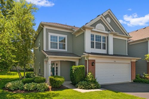 1561 E Chivalry Ct, Palatine, IL, 60074-6827 | Card Image