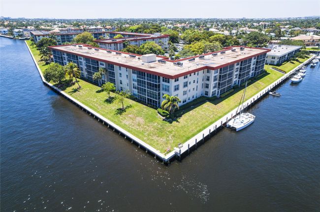 APT-405 - 3050 Ne 48 Th Ct, Condo with 2 bedrooms, 2 bathrooms and null parking in Lighthouse Point FL | Image 39
