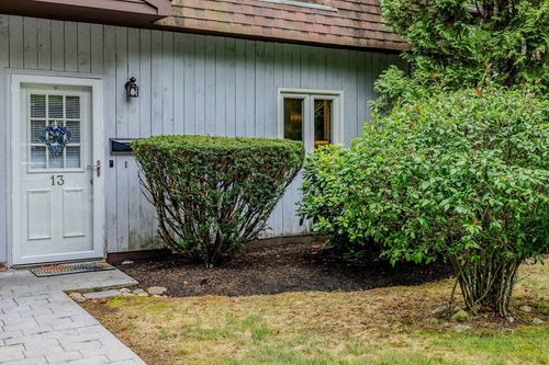 apt-13-20 Lawrence Rd, Rowley, MA, 01969-2476 | Card Image