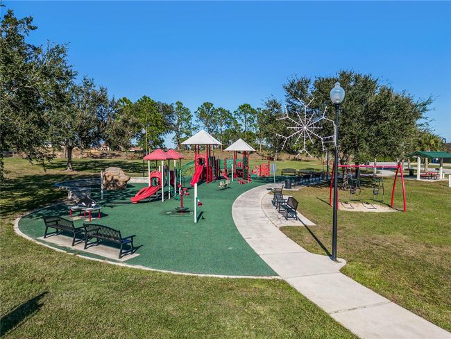 1063 Patriot Loop, House other with 4 bedrooms, 2 bathrooms and null parking in HAINES CITY FL | Image 47