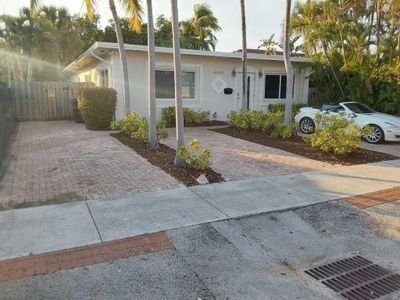 4641 Bougainvilla Dr, House other with 3 bedrooms, 2 bathrooms and null parking in Lauderdale By The Sea FL | Image 1