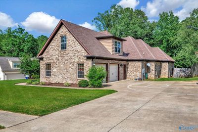 218 Cascade Drive, House other with 5 bedrooms, 4 bathrooms and null parking in Florence AL | Image 3