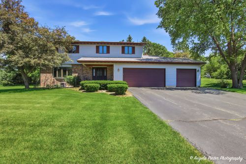 2720 N Patricia Ln, Mchenry, IL, 60051-2681 | Card Image