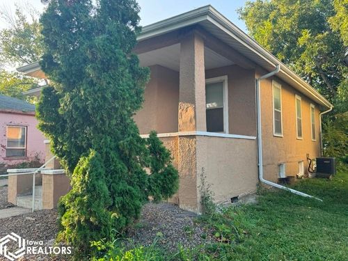 1205 Avenue G, Fort Madison, IA, 52627-4536 | Card Image