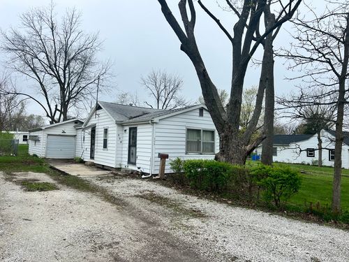 356 E Fulton St, Paxton, IL, 60957-1714 | Card Image