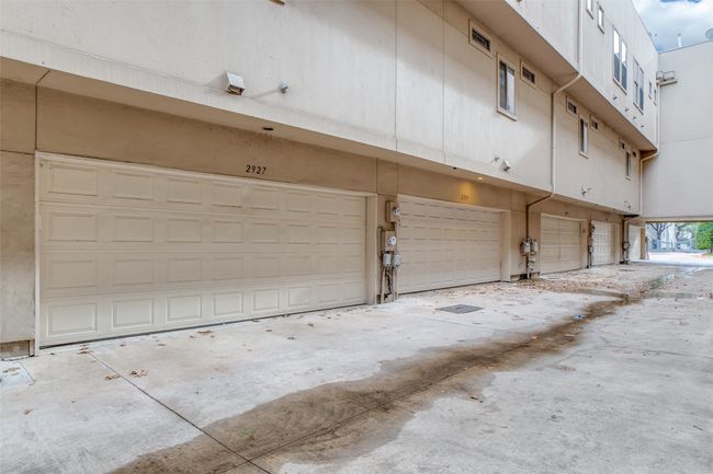 View of garage | Image 19