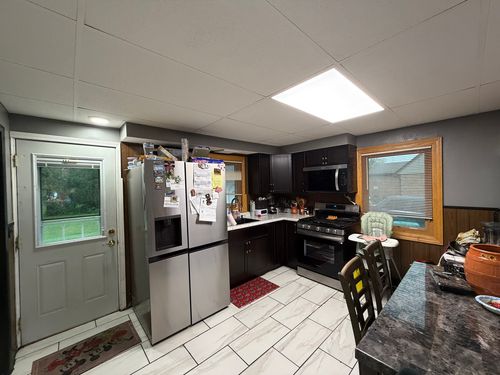 8225 Rutherford Ave, Burbank, IL, 60459-1765 | Card Image