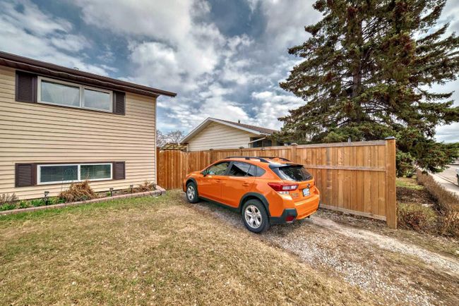 1328 Pennsburg Road Se, Home with 3 bedrooms, 2 bathrooms and 4 parking in Calgary AB | Image 46