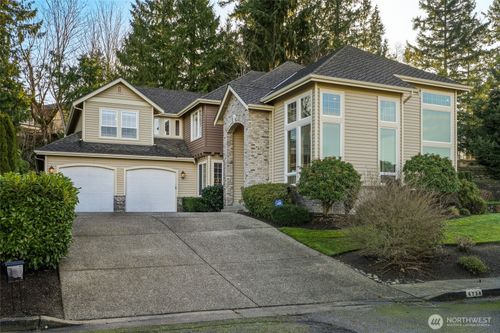 6730 139th Pl Sw, Edmonds, WA, 98026-3223 | Card Image