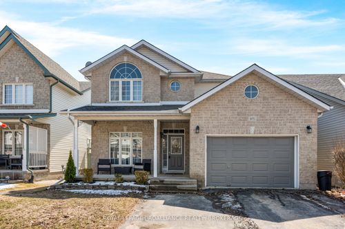 975 Bluffwood Ave, Kingston, ON, K7K7K5 | Card Image