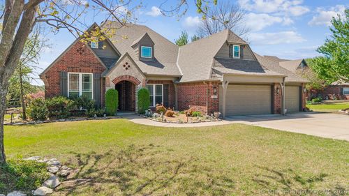 13820 93rd Cir, Owasso, OK, 74055-5349 | Card Image