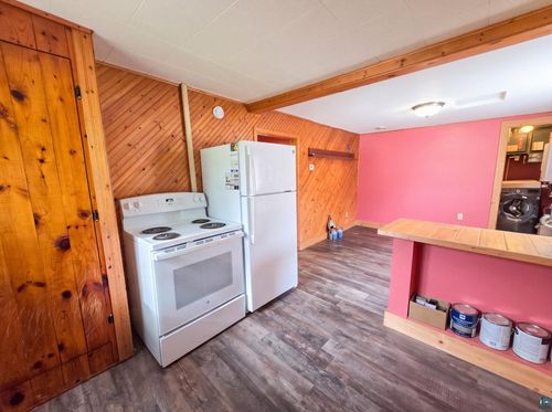500 19th Ave W, Ashland, WI, 54806-1029 | Card Image