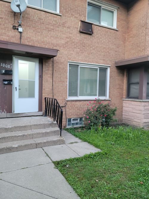 d-10081 Frontage Rd, Skokie, IL, 60077-1089 | Card Image