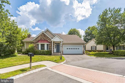 4 Azalea Ct, PRINCETON, NJ, 08540-5016 | Card Image