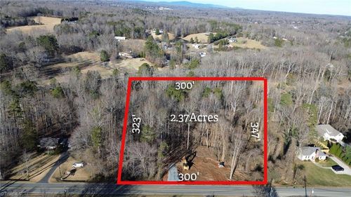 50-5023 Fleetwood Cir, Winston Salem, NC, 27106-4213 | Card Image