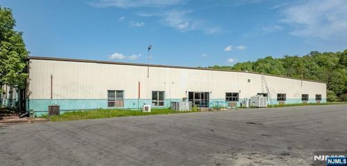 1422 Route 179, Lambertville, NJ, 08530-3414 | Card Image