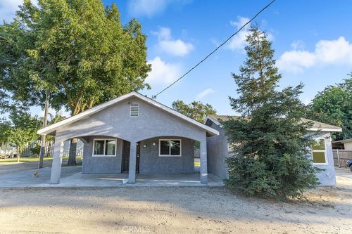 5867 Eucalyptus Ave, Winton, CA, 95388-9719 | Card Image