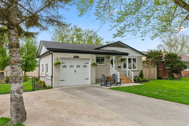465 Main St W, House other with 3 bedrooms, 2 bathrooms and 3 parking in Palmerston ON | Image 4