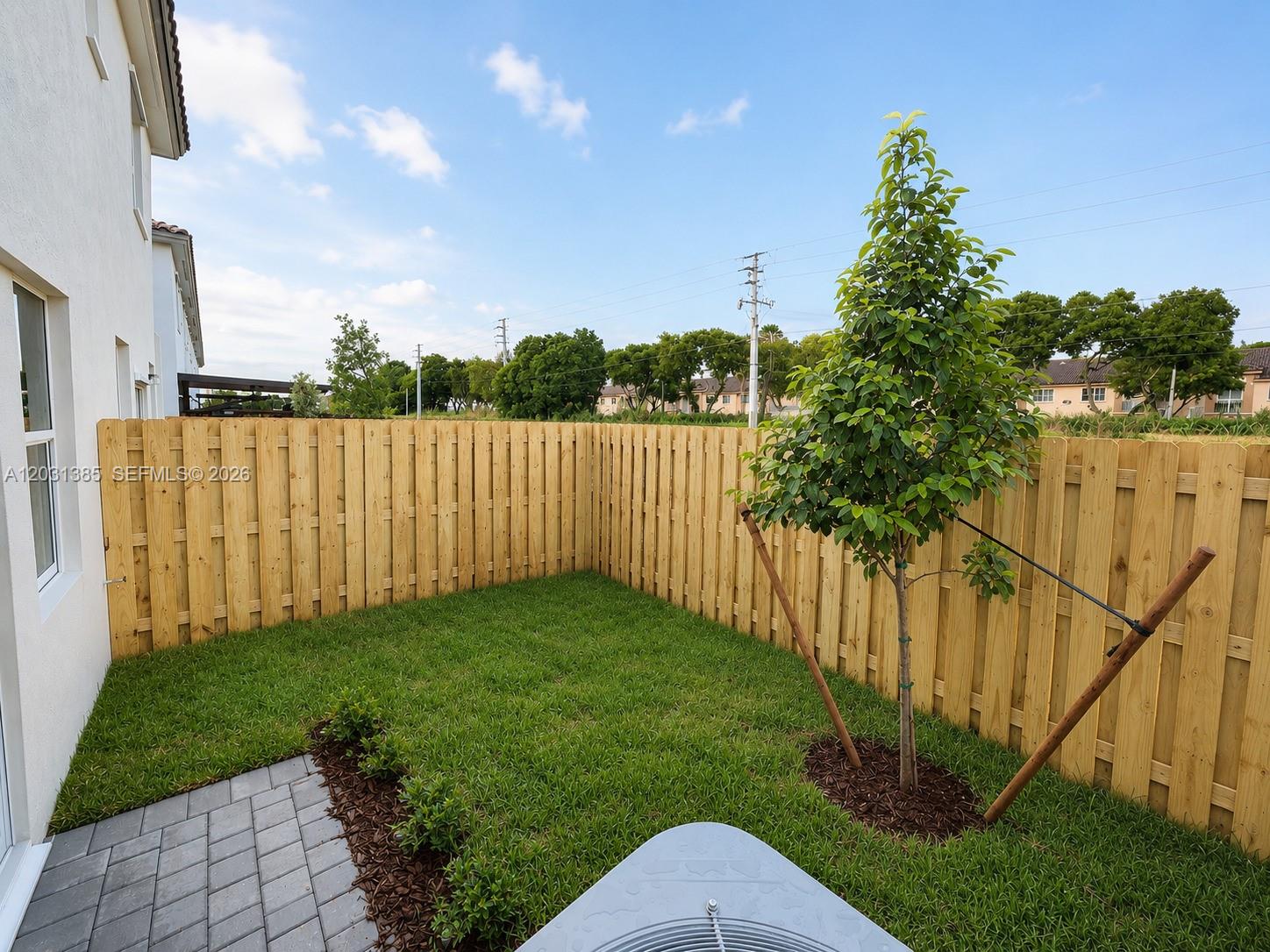 Residential Lease in Florida City 2