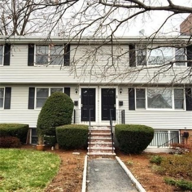 41 - 41 Loomis St, Condo with 3 bedrooms, 2 bathrooms and 2 parking in Cambridge MA | Image 9