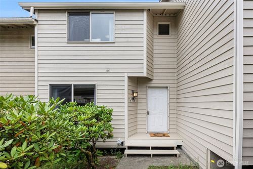 5708 Wisteria Ln Ne, Bremerton, WA, 98311-3765 | Card Image