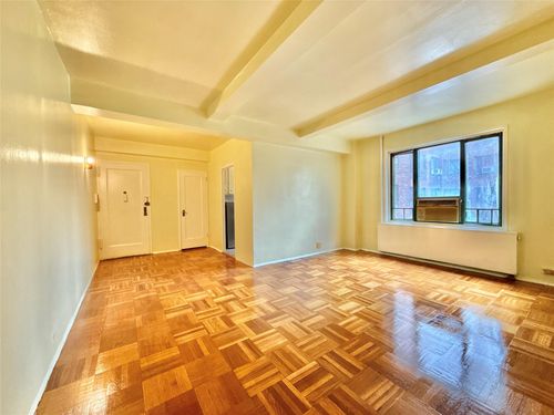 apt-6c-1522 Unionport Rd, Bronx, NY, 10462-7842 | Card Image