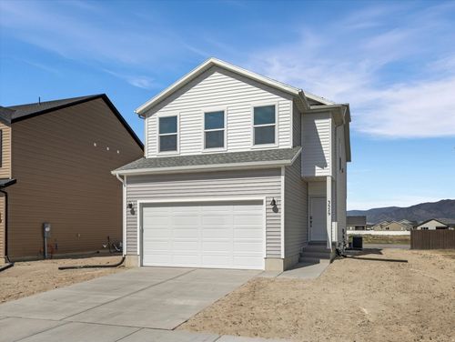 215-3529 N Sparrow Ln, Eagle Mountain, UT, 84005-4920 | Card Image