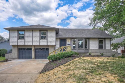 9420 Goddard St, Overland Park, KS, 66214-2121 | Card Image