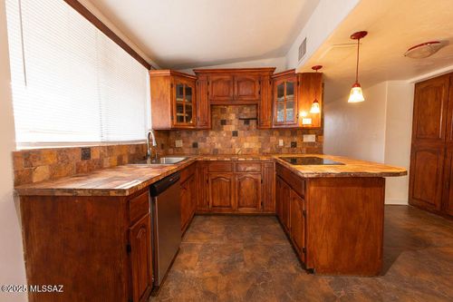 3318 W Orange Grove Road, Tucson, AZ, 85741 | Card Image