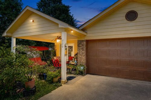 720 Red Oak Ave, Crosby, TX, 77532-8658 | Card Image