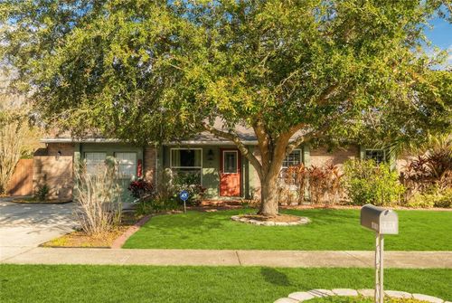 1813 Nova Dr, VALRICO, FL, 33596-5050 | Card Image