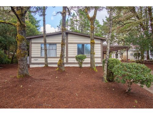530 Myeena Loop, Florence, OR, 97439-8906 | Card Image